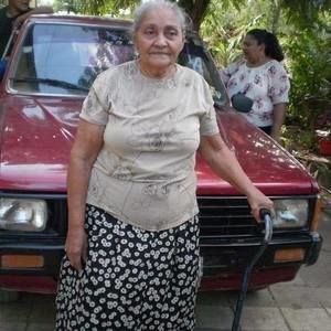 Meet your Posher, Cleo